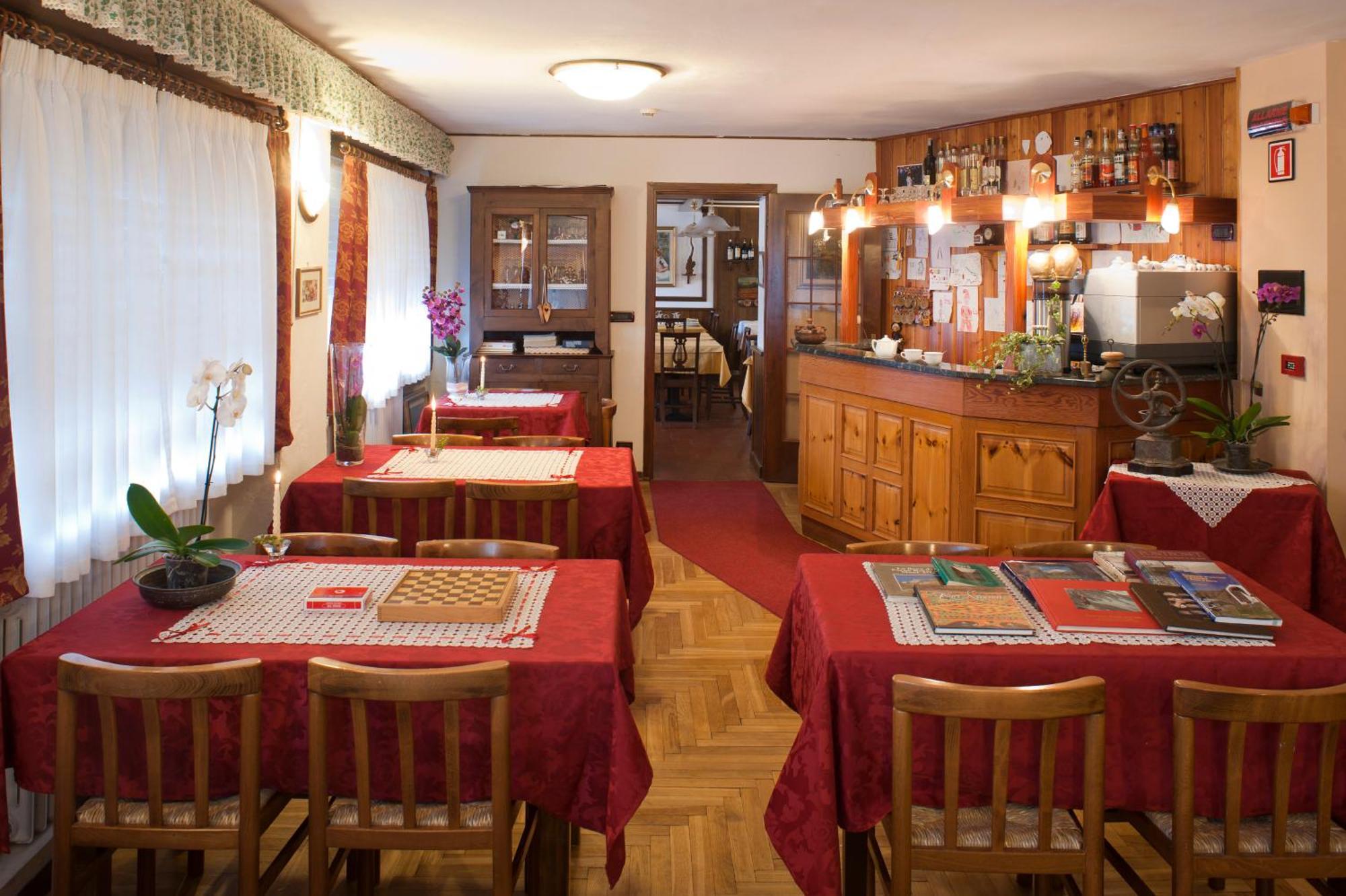 Albergo Castello Da Bonino Champorcher Exteriör bild